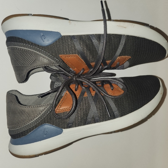 Olukai Mio Li Sneakers - Picture 6 of 10